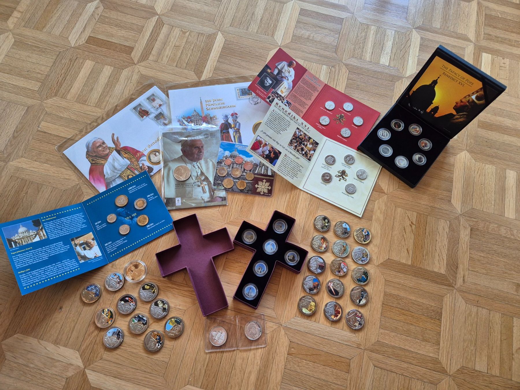 Tutti le monete: Riesige Sammlung Vatikan / Papst / Schweizer Garde – Usato da Mels venduto da Goldenfalcon