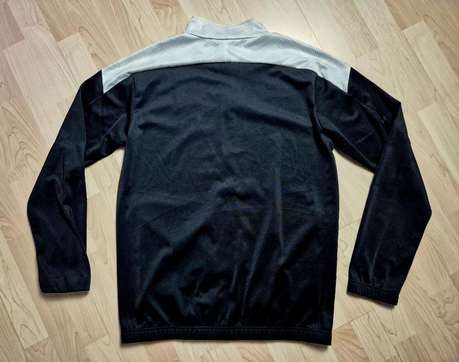 Puma Jacken: Puma Valencia CF Trainingsjacke Gr. L – Neu (gemäss Beschreibung) aus St. Gallen von CaliSunshine 1