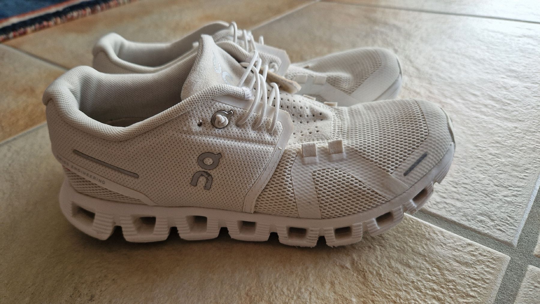 On Scarpe da donna: ON schuhe Gr.37.5 – Usato da Uster venduto da nicole0000 1