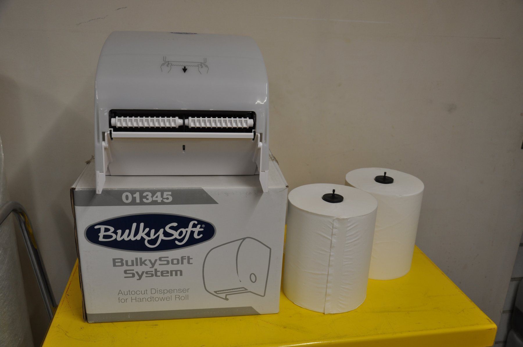 Portasciugamani: Bulkysoft Papierspender 9 stk. – Nuovo e nell'imballaggio originale da Rothrist venduto da Sheriff94