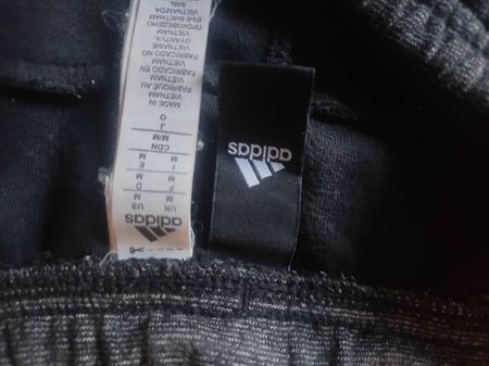 Kurze Freizeitshose von Adidas ,  Grösse M