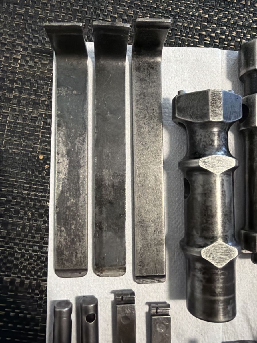 Schweizer Armee Uniformen: Outils pour W+F MG 51 & 64 – Gebraucht aus Lausanne von Erion2015 1