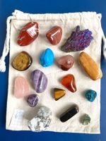 Auswahl an Halbedelsteinen, Mineralien