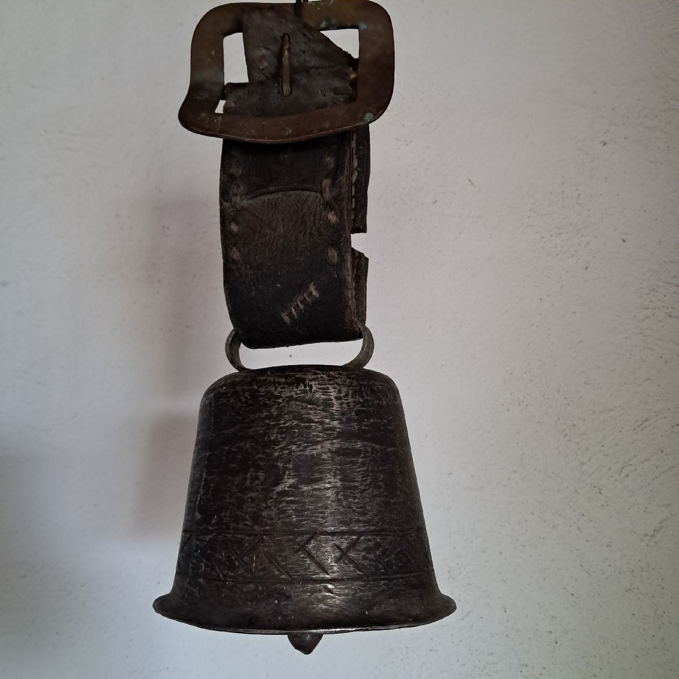 Campanacci mucche: ALTE STAHL GLOCKE HANDGEFERTIGT  – Usato da Murten venduto da SHETHOF