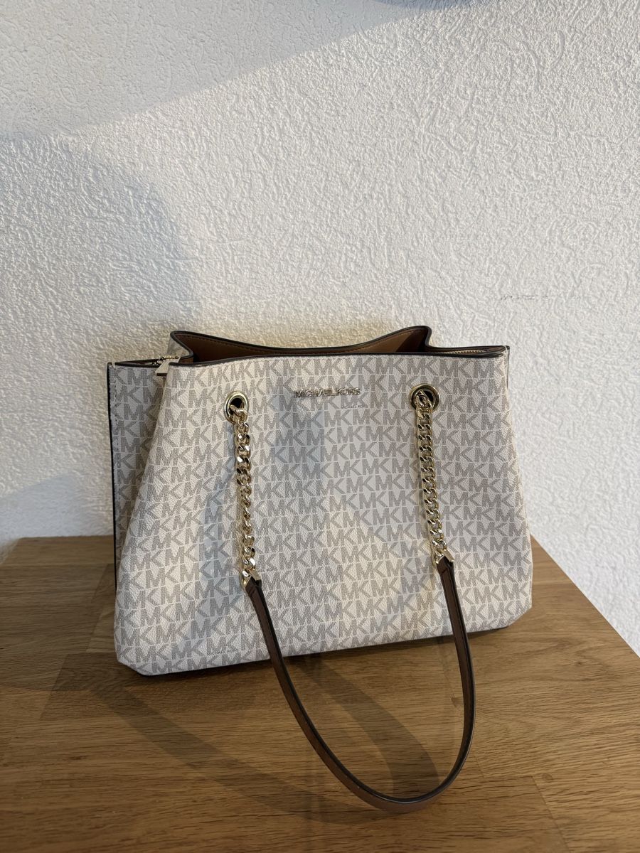 Michael Kors Borse da donna: Sac Michael Kors – Usato da Chavornay venduto da Rosiecat