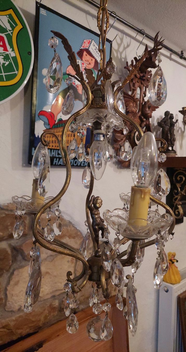 Lampes: Kristallglas Leuchter – Défectueux à Siblingen par rantiques