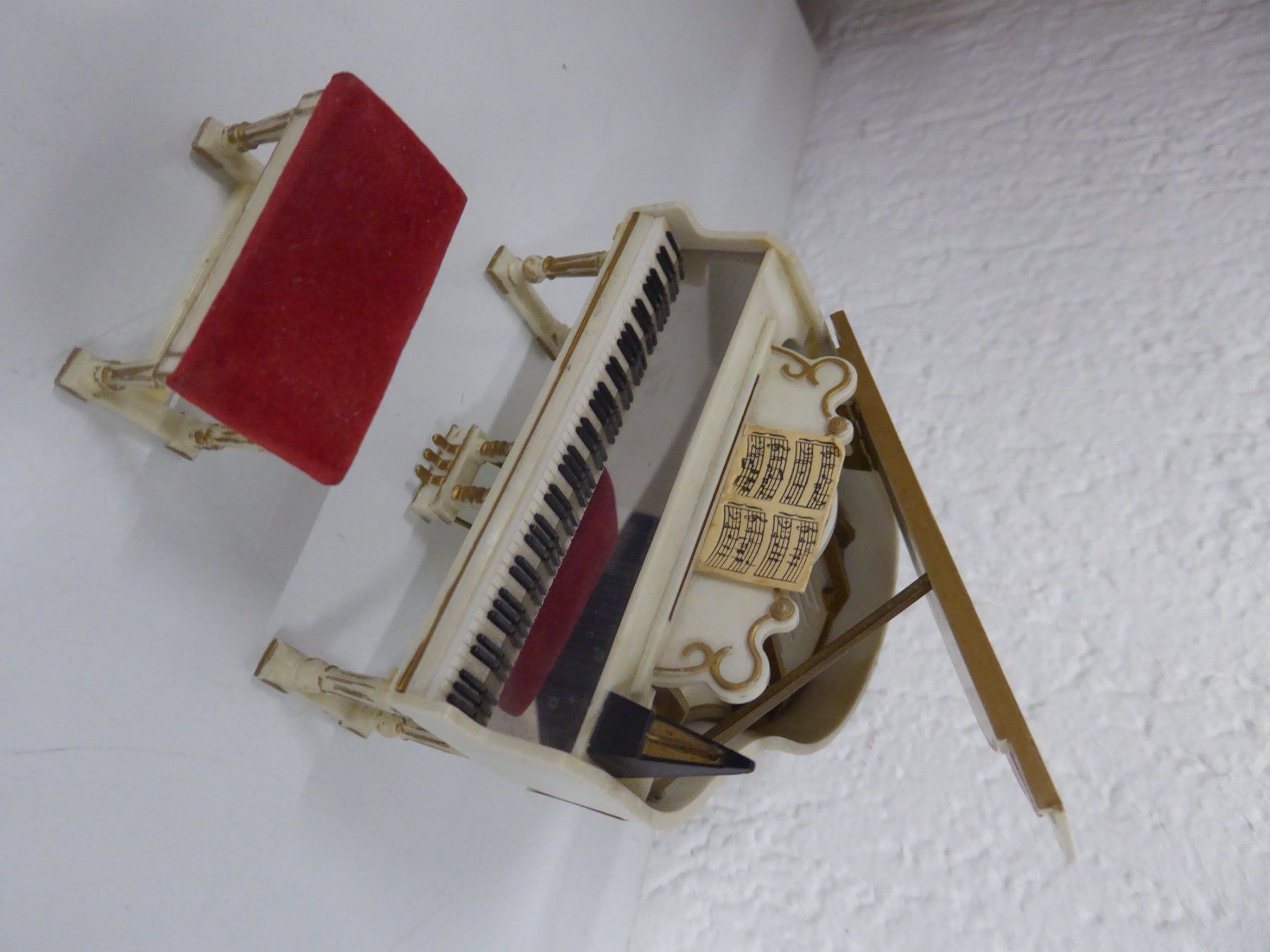Giocattoli: weisses Piano mit Hocker – Nuovo (secondo la descrizione) da Lausen venduto da Zotty1 7