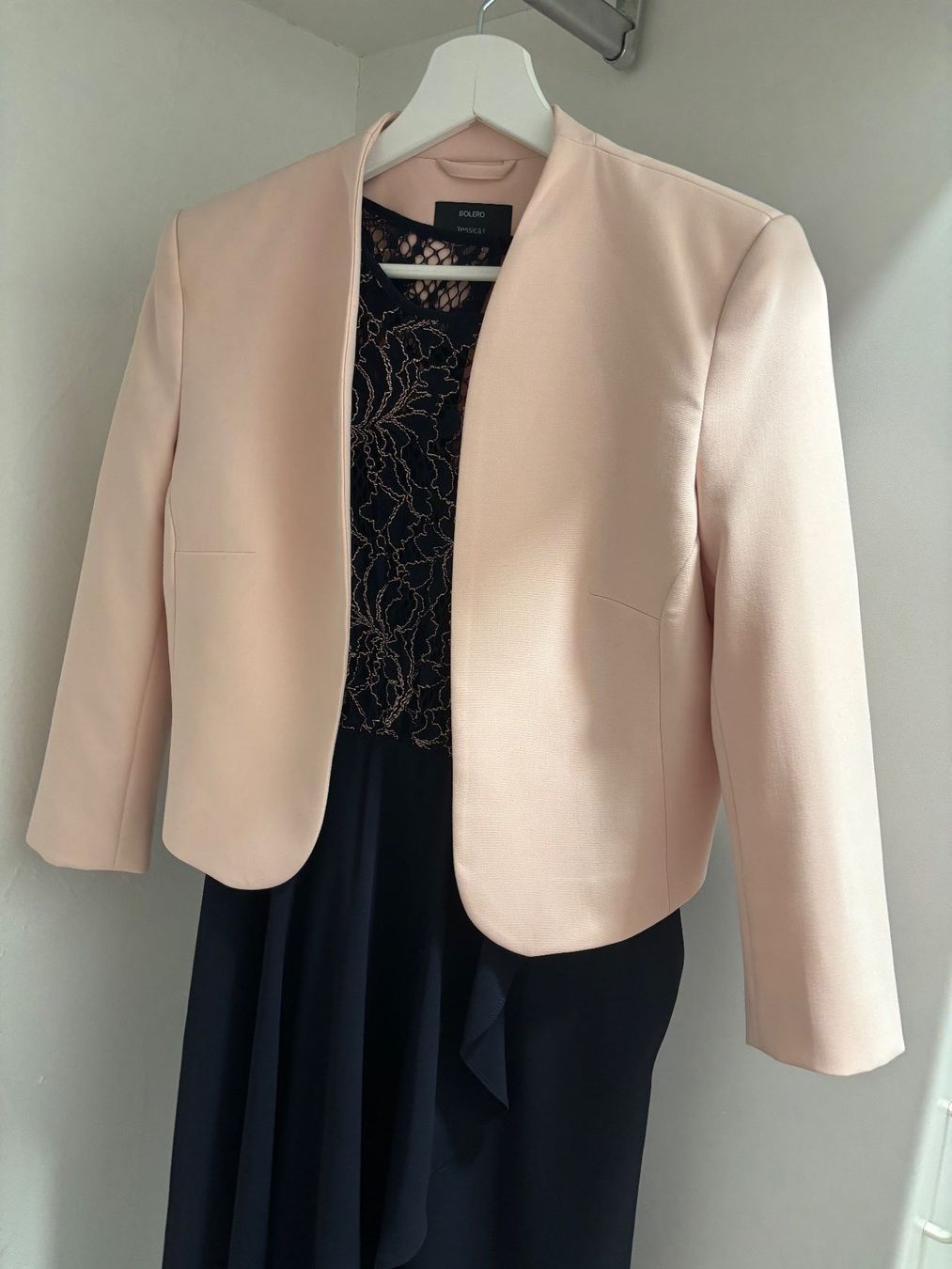 Vestiti: Abendkleid und Blazer – Nuovo (secondo la descrizione) da Bünzen venduto da noemi_3105