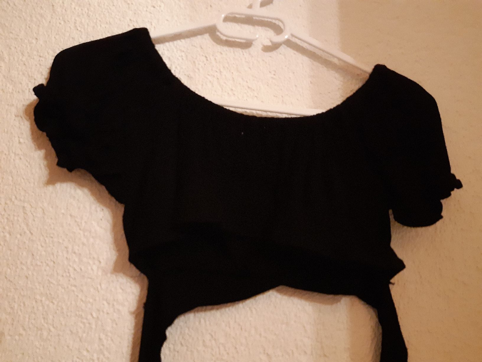 Tops: Bauchfreies Schwarzes Top – Gebraucht aus Toffen von Gwunderegge77 2