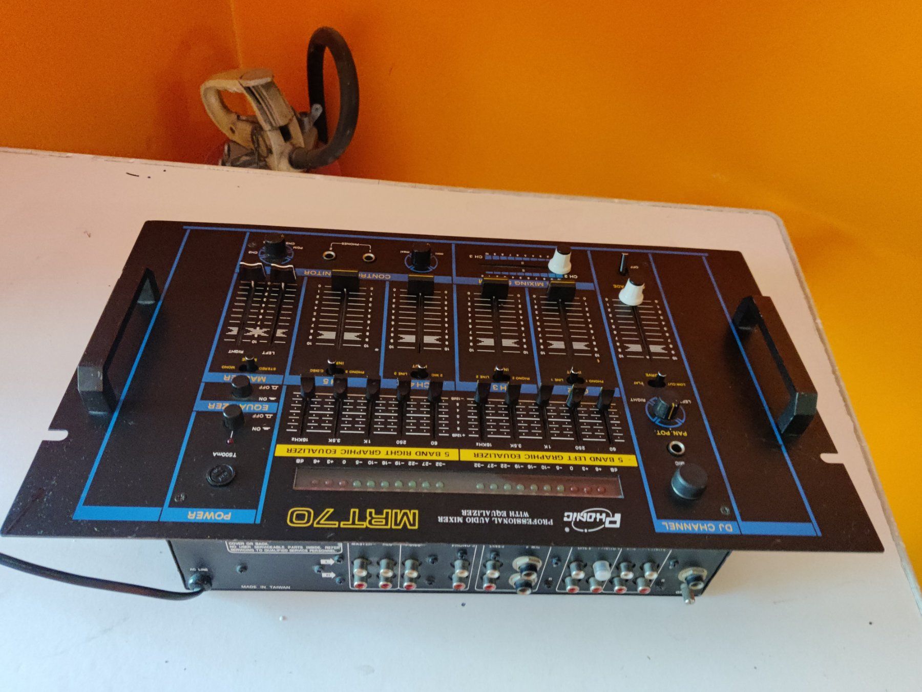 Console di mixaggio: PHONIC PRO AUDIO MIXER  MRT 70 – Usato da Viganello venduto da XTECHSTOREX 8