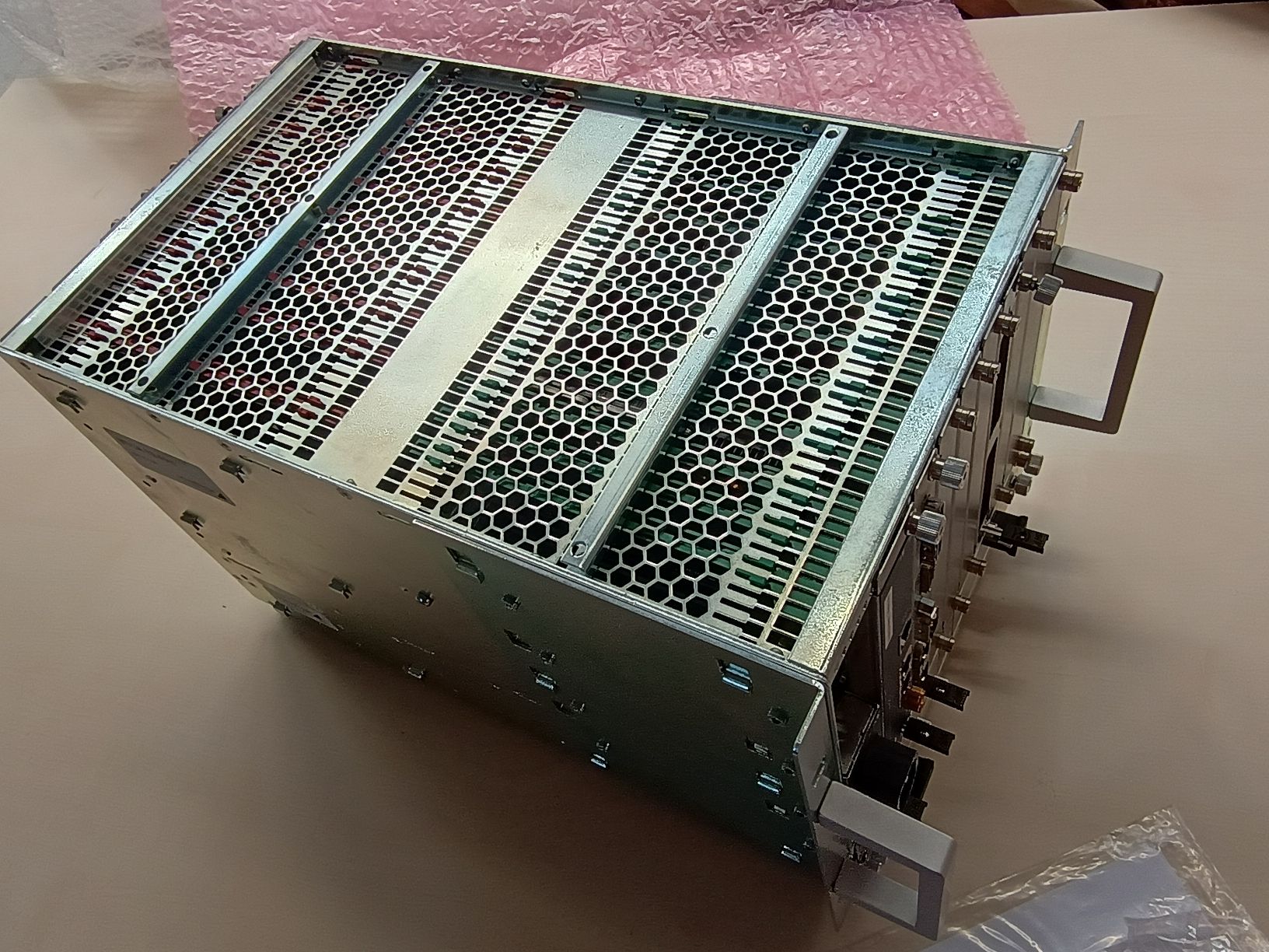 Elektronikbauteile: Power Bridge Computer MTCA-7S-PH1 6-Slot MTCA, als defekt – Defekt aus Döttingen von Schlei 7