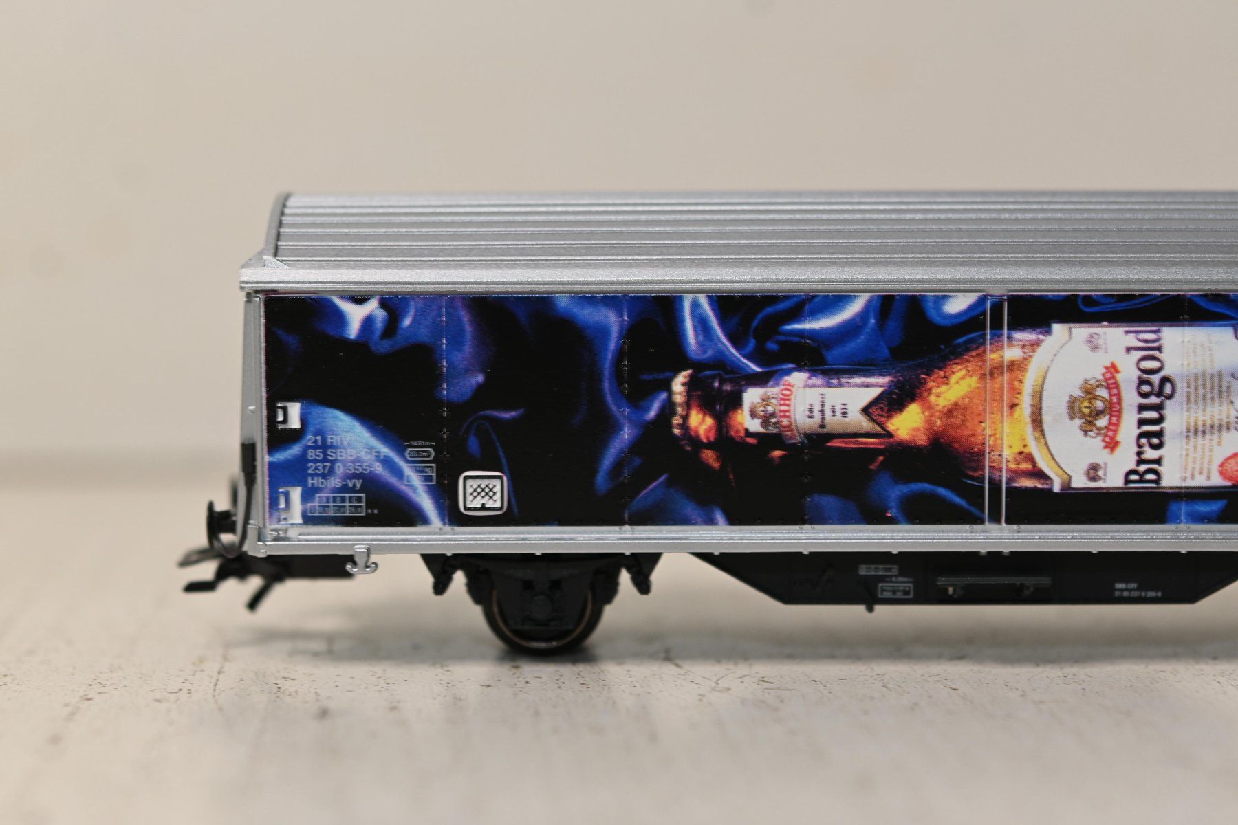 Märklin Modellini di ferrovie: Hbils  Eichhof Braugold SBB H0/AC  Märklin mit OVP – Usato da Laupen ZH venduto da Zmoewe 1