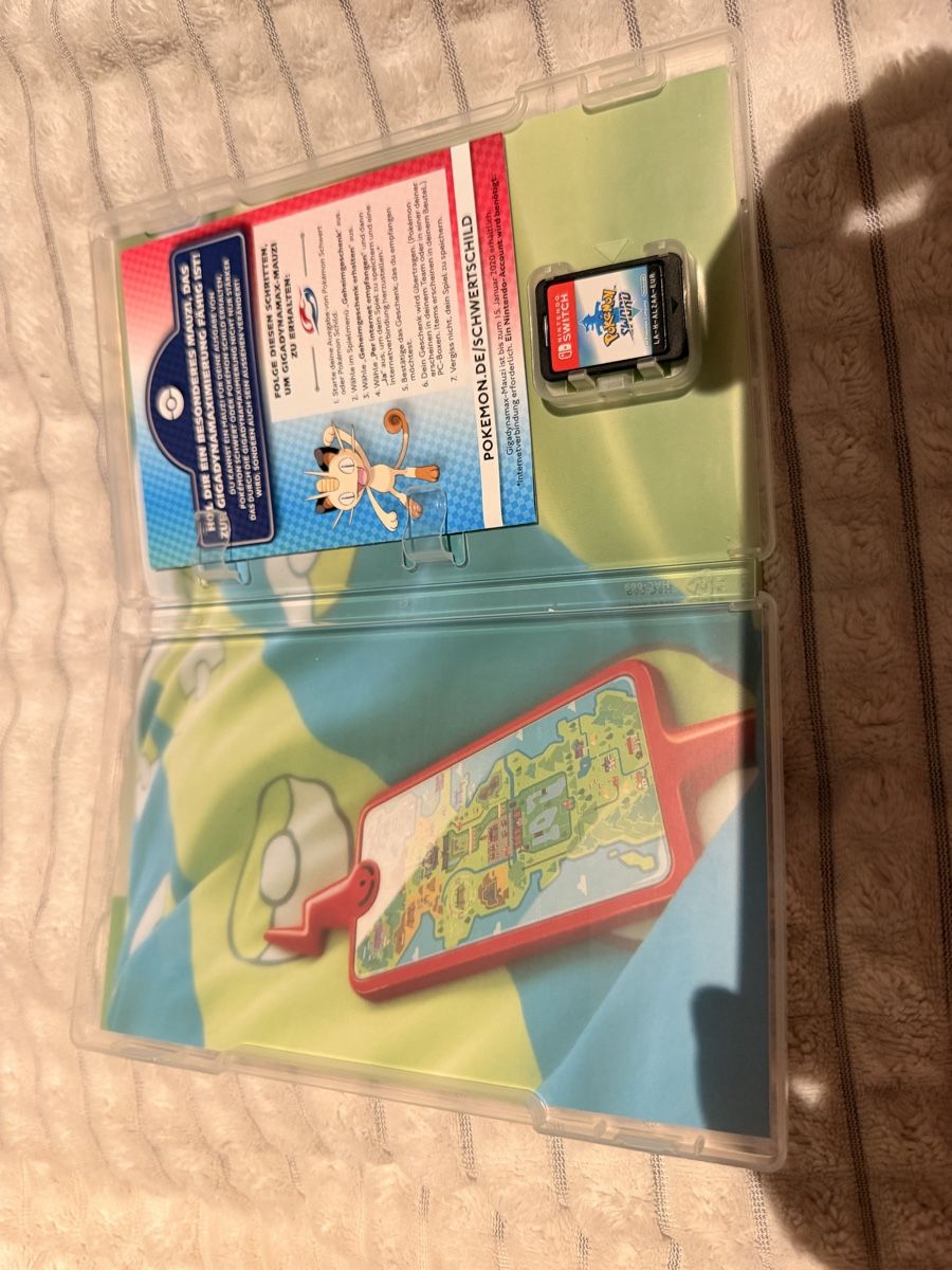 Pokémon Jeux: Nintendo Switch Pokémon Schwert – D'occasion à Weiningen TG par Orizzonte 2