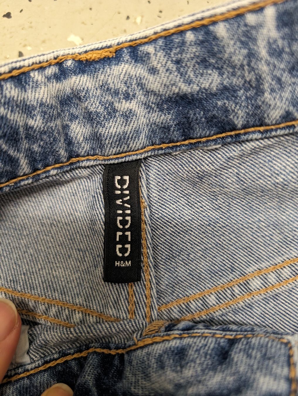 H&M Jeans: H&M Divided Jeansshorts - Grösse 38 – Usato da Luzern venduto da simonf1 2
