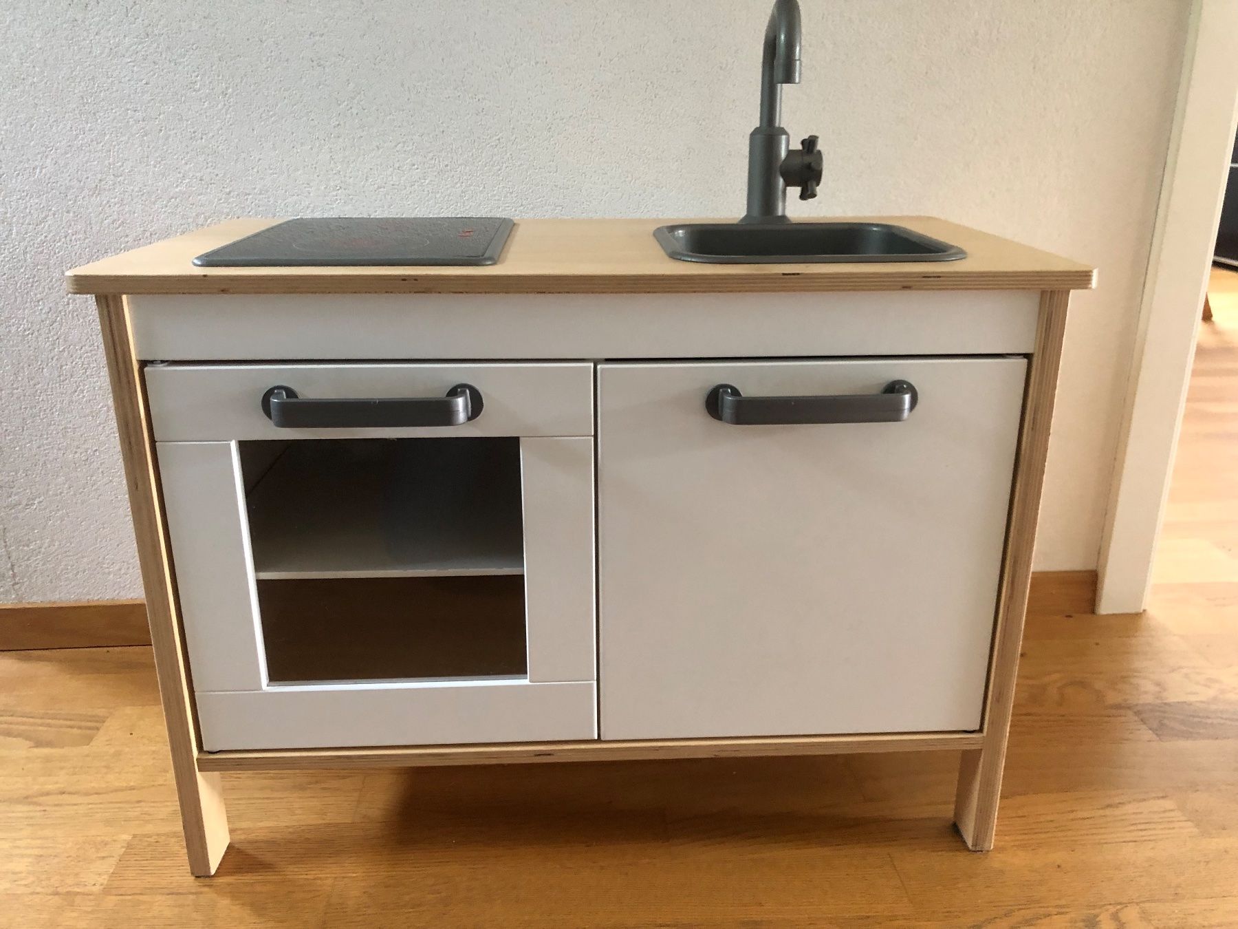Ikea Spielzeuge: SPIELKÜCHE IKEA weiss Duktig – Gebraucht aus Wattwil von jopara