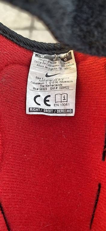 Protezioni & Imbottiture: Fussballschoner 130-140cm – Usato da Wettingen venduto da vpr_9gz6 2