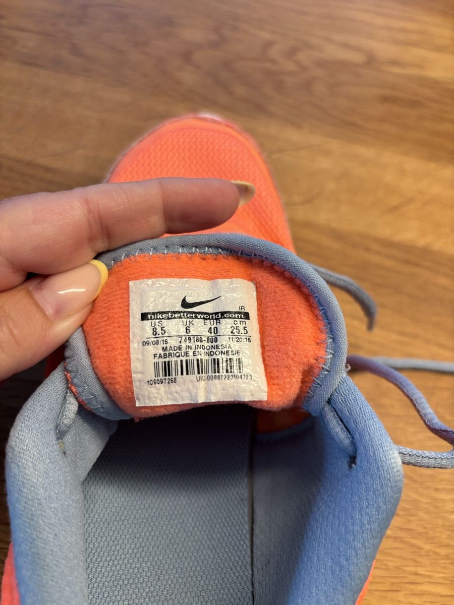 Nike Chaussures femmes: Nike Turnschuhe  – D'occasion à Muhen par Claudi1985 5