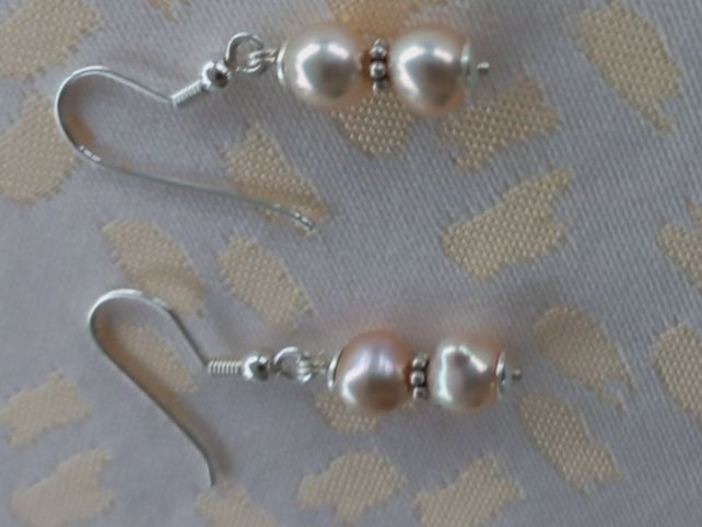 Orecchini pendenti & Orecchini a lobo: Silber 925 Ohrhänger mit Süsswasser Perlen und Silber Ring – Nuovo e nell'imballaggio originale da Winistorf venduto da acreativ2 1