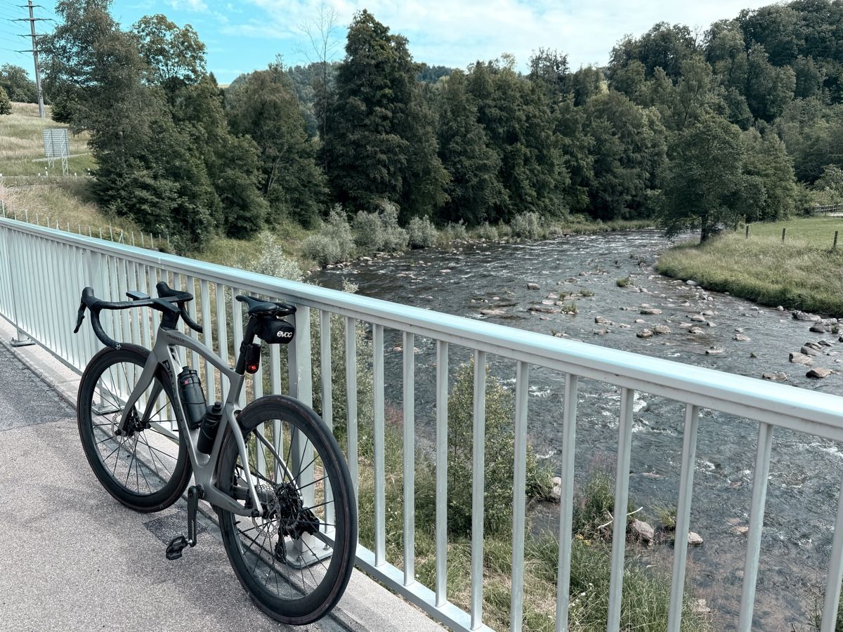 Pinarello Velos: Pinarello F5 2023 Gr. 46.5 – Neu (gemäss Beschreibung) aus Adliswil von Speed_Demon_420 2