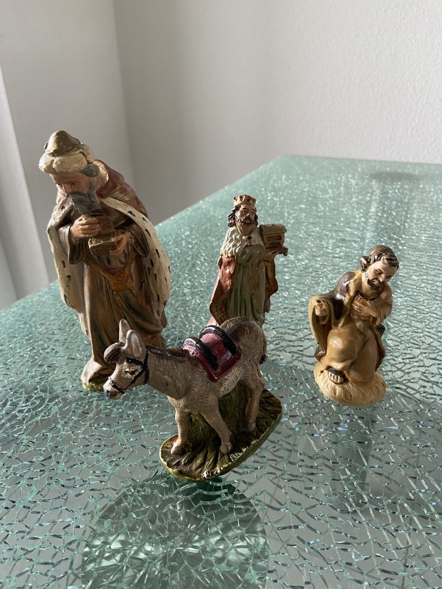 Statuette: 4 Weihnachtskrippen Figuren – Usato da Oftringen venduto da andrax