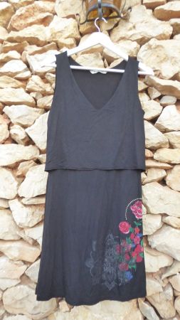 Sehr schönes schwarzes Sommer Kleid Gr 42 Desigual Top Zusta