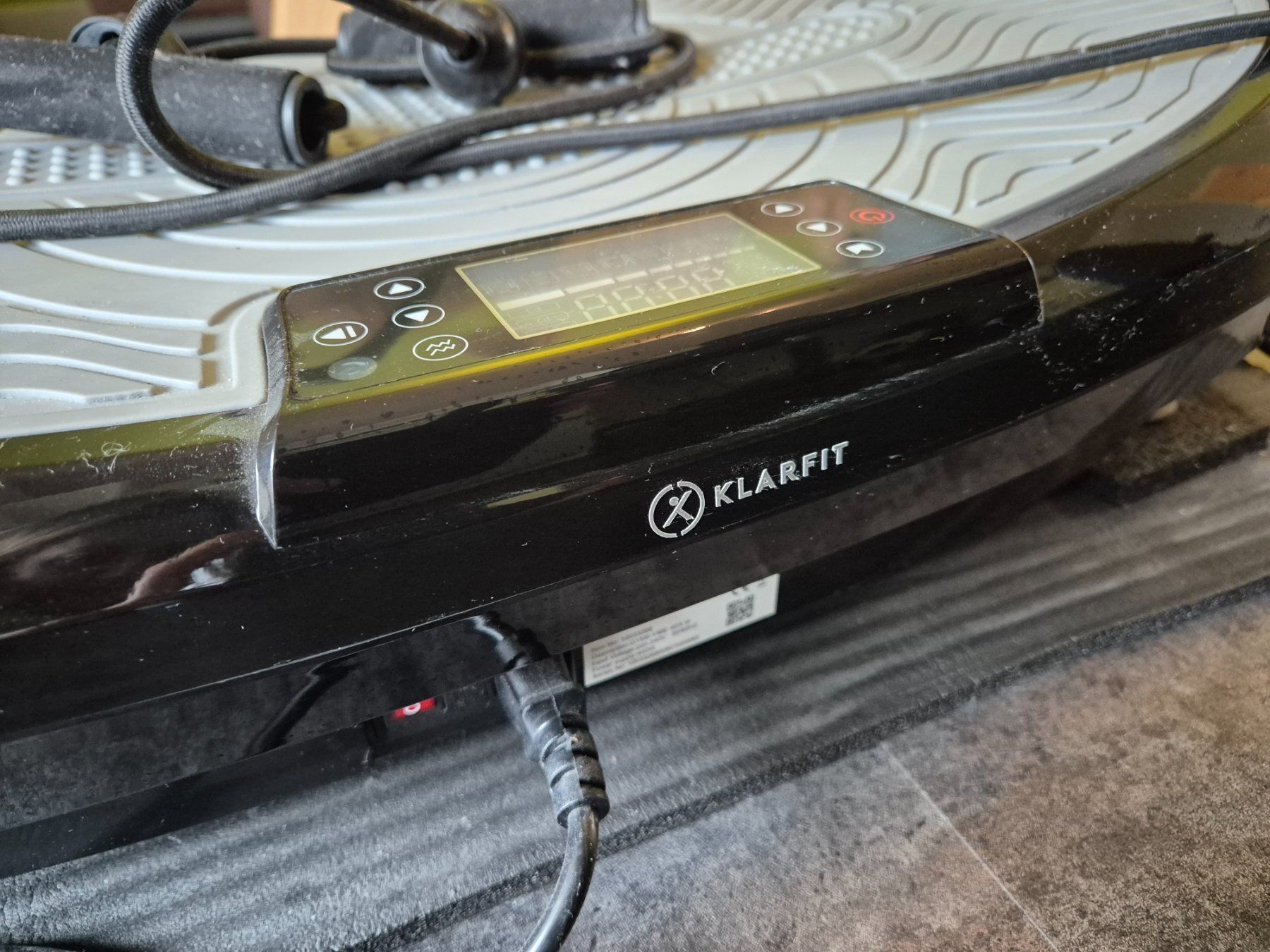 Hometrainer: Vibrationsplatte Klarfit Vibe 4DX – Usato da Bremgarten AG venduto da Spirelli 4