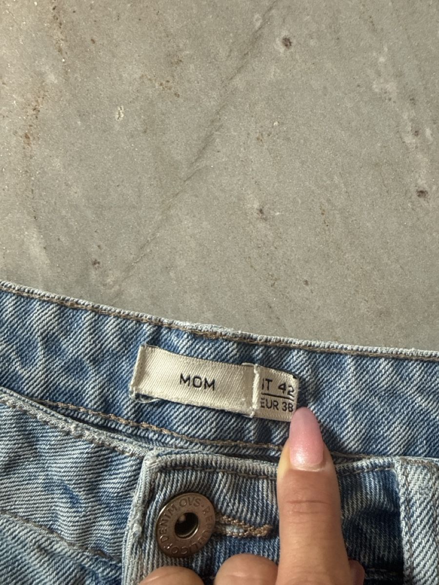 Jeans: MOM Jeans Damen - 100% Baumwolle – Gebraucht aus Herrliberg von Joy_Strehler 1