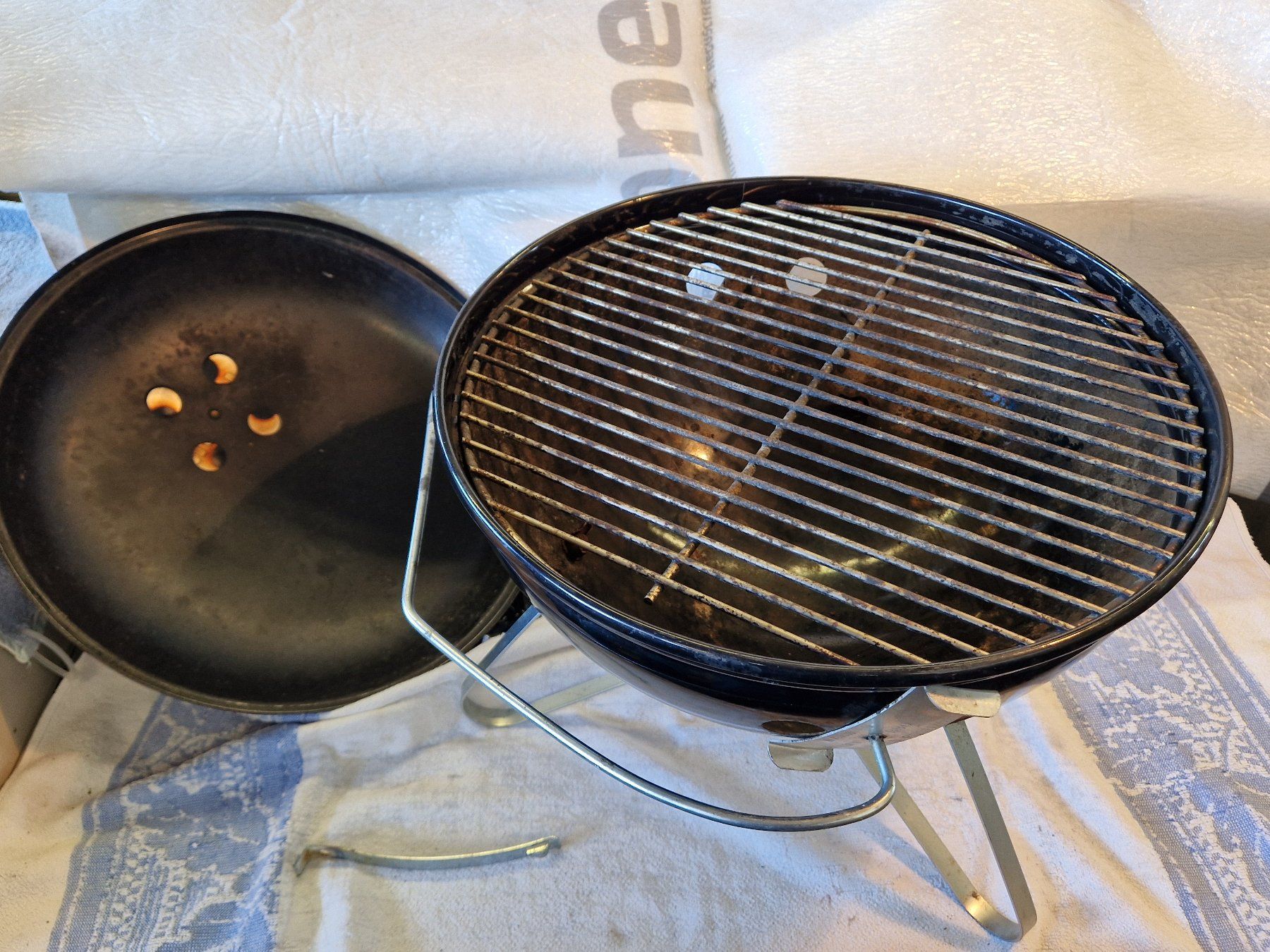 Weber Griglie: Weber Grill 37cm – Usato da Wädenswil venduto da verebe 4
