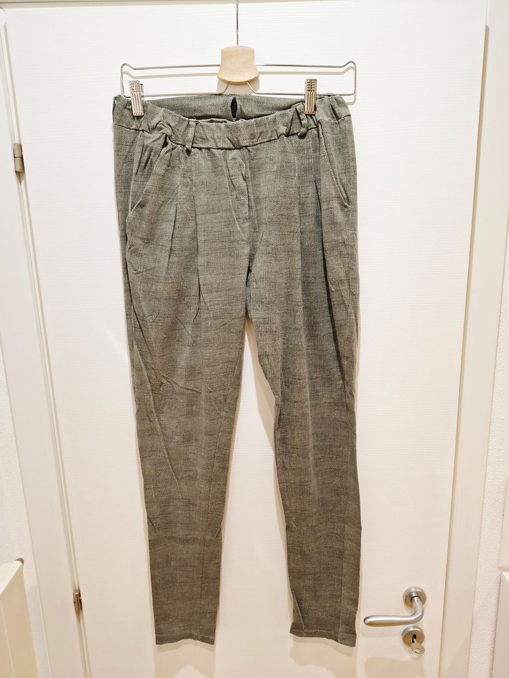 Pantaloni: Pantaloni donna – Usato da Pregassona venduto da tec_gdd7