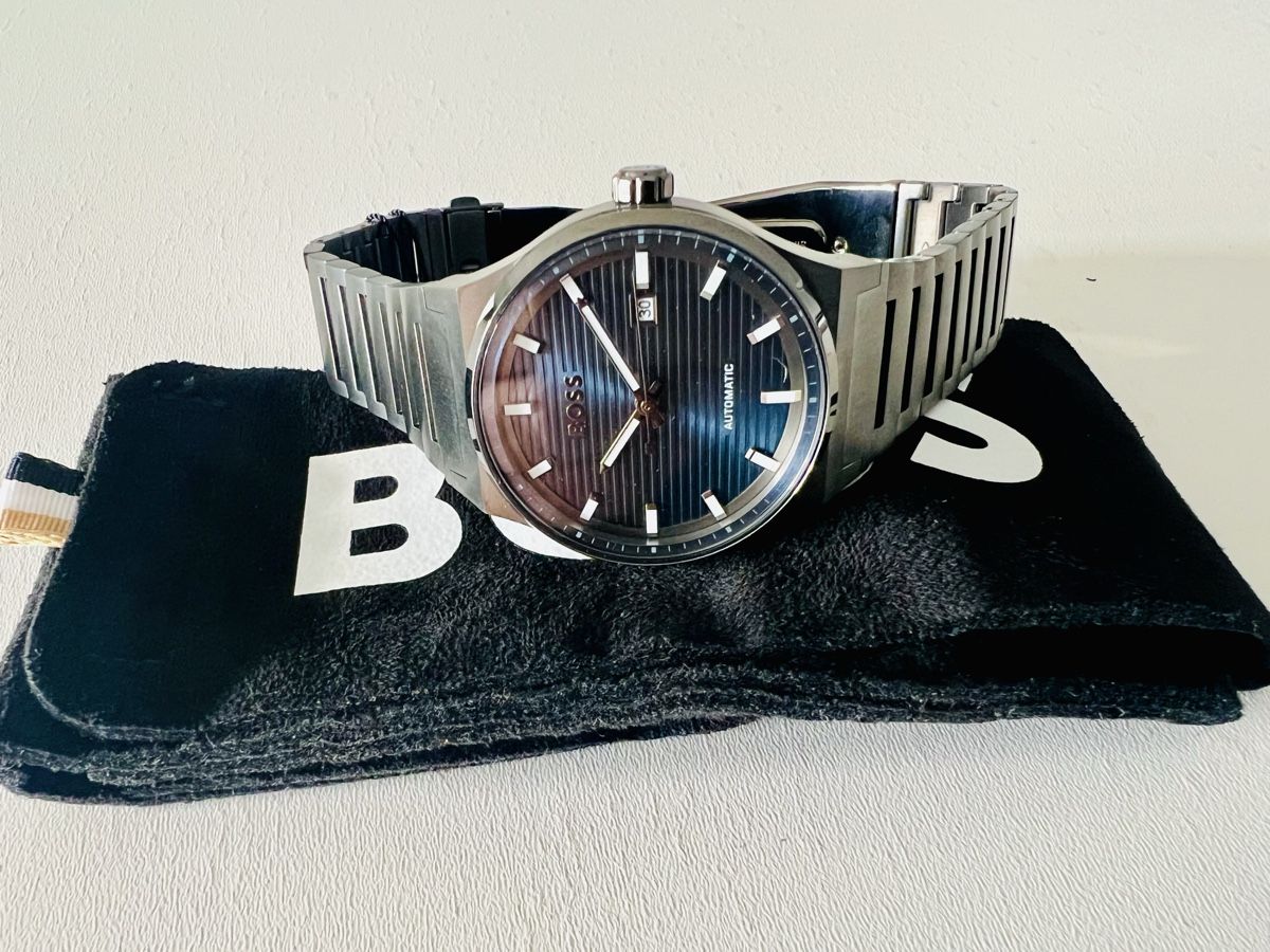 Hugo Boss Orologi: HUGO BOSS Candor Automatic - 41mm - Blue dial - SRP Fr.525.- – Nuovo e nell'imballaggio originale da Le Mont-sur-Lausanne venduto da LycaGallery 9