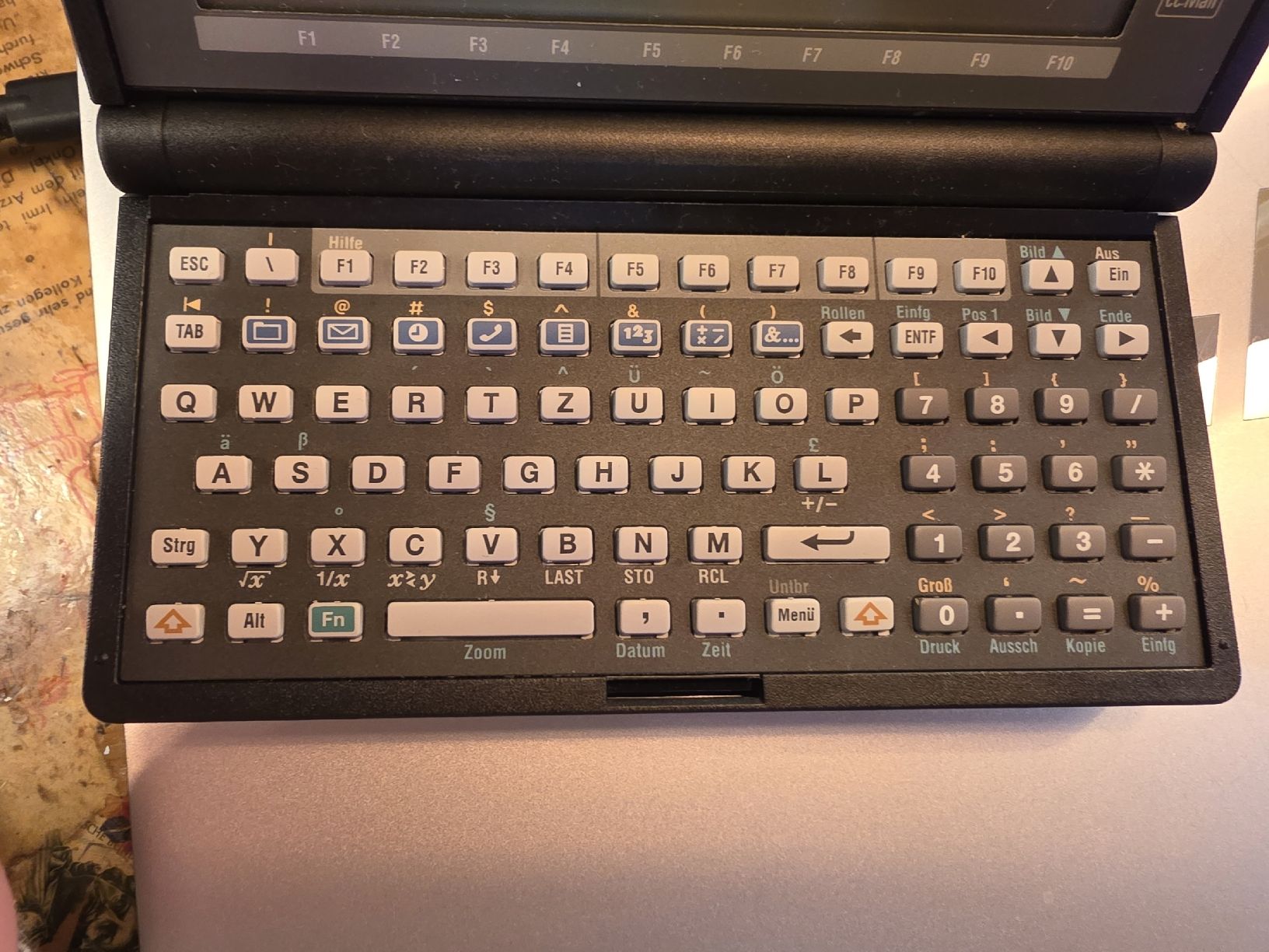 Hewlett Packard PC: Hewlett Packard 100LX Palmtop PC 2MB RAM deutsche Version – Usato da Arbon venduto da MadameLuLa9320 3