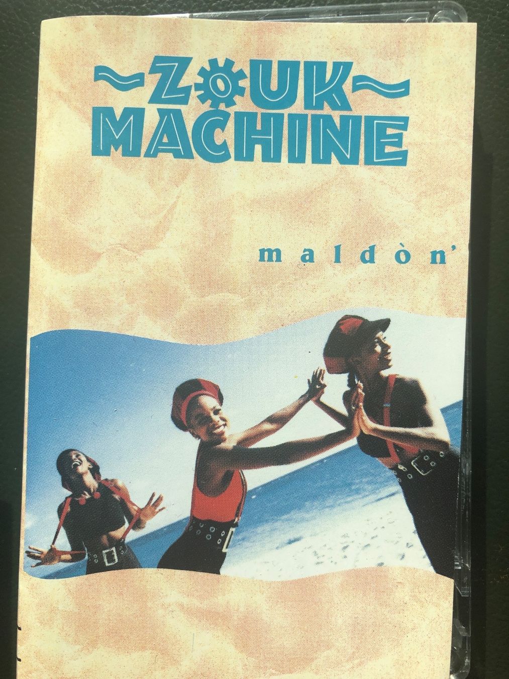 Cassettes audio: Zouk Machine  "maldon" – D'occasion à Le Mont-sur-Lausanne par Crocrodile