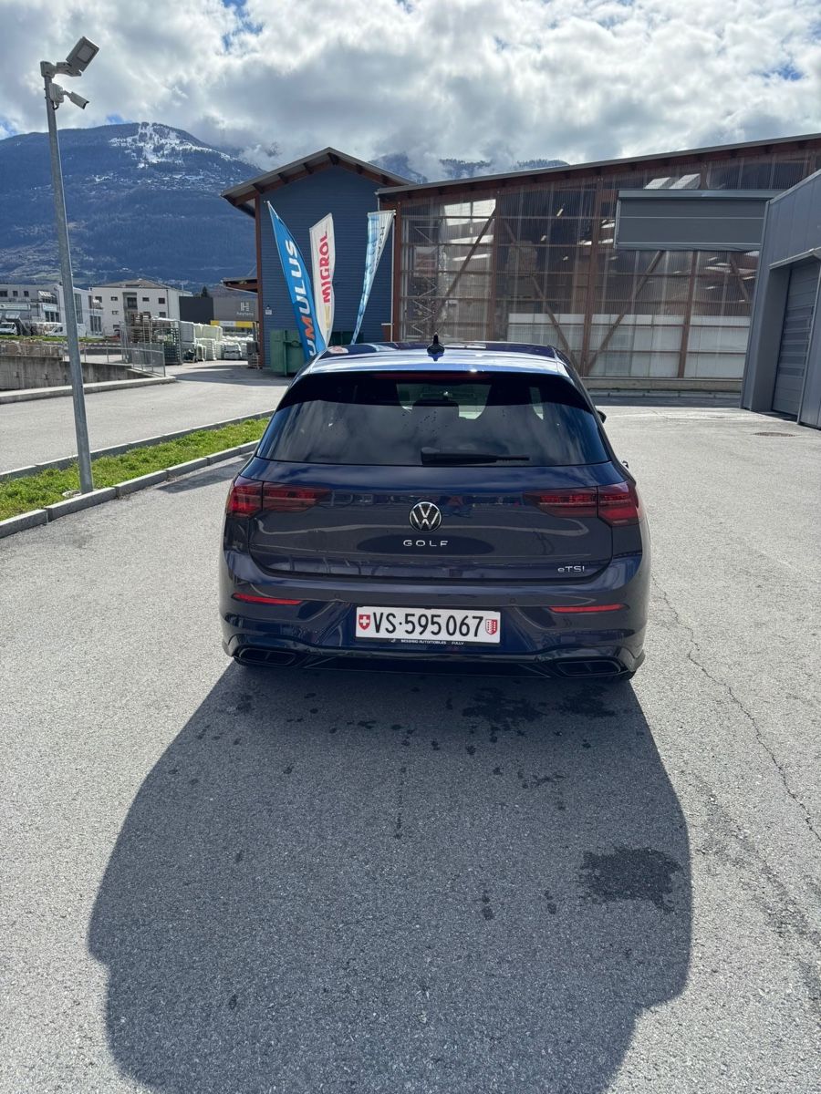 VW Autos: Volkswagen Golf 8 R-Line – D'occasion à Fully par hug_l9gj 1