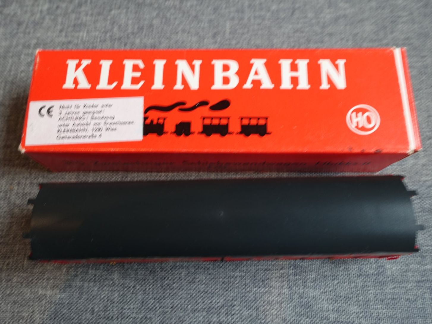 Kleinbahn Modelleisenbahnen: KLEINBAHN No. 316/3 ÖBB Schiebebandwagen "Cargo", HO – Gebraucht aus Wallbach von Sarrows 4