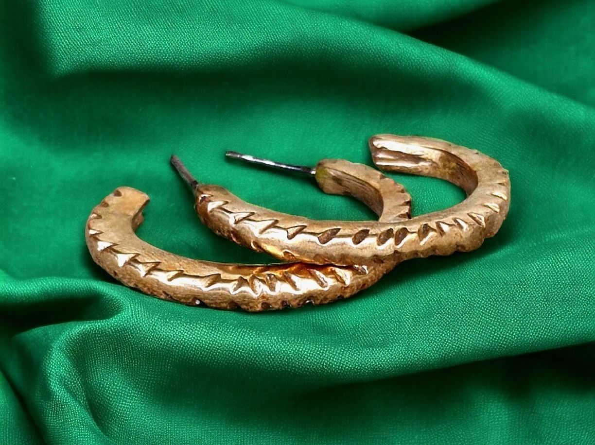 Orecchini pendenti & Orecchini a lobo: Creolen-Stecker Bronze, Stecker Medizinalstahl – Nuovo e nell'imballaggio originale da Aarau venduto da Schmuckhoehle_MD 2