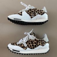 GOLDEN GOOSE Starland Sneakers 🤍
