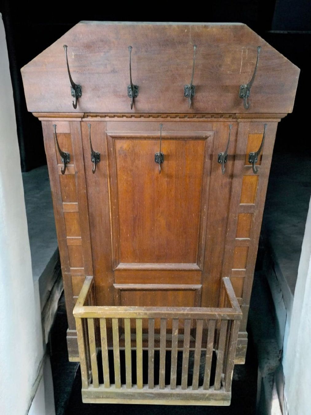Guardaroba: Garderobe Antik – Usato da Zürich venduto da Zuerichparis08 6