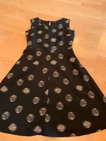 Jolie robe noire Seppala Woman t. 34