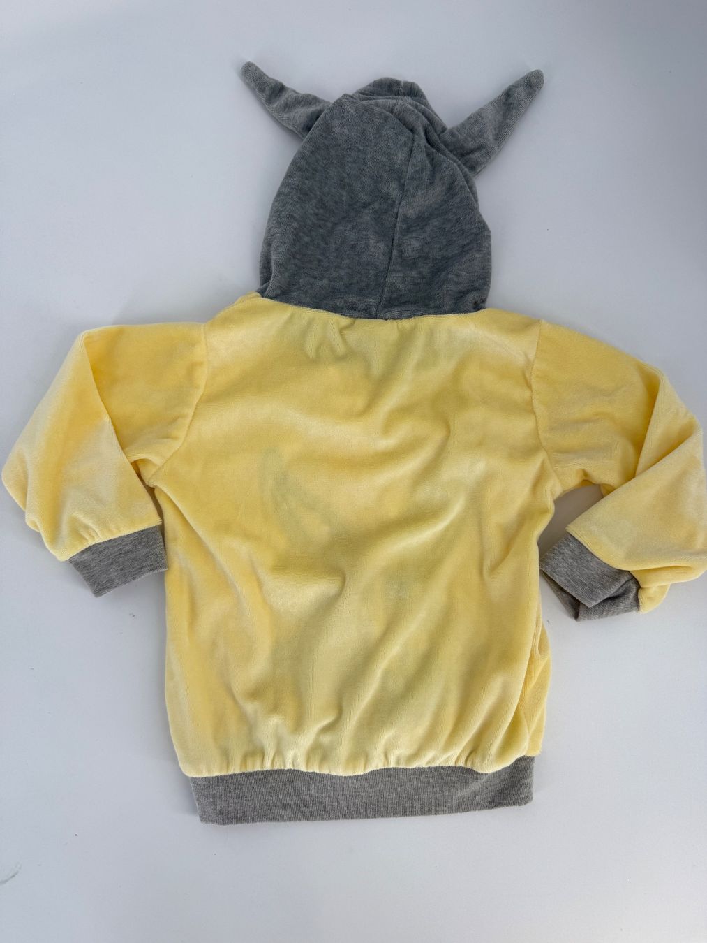 Pullover & Sweatshirts: Bugs Bunny Plüsch Jogginganzug Gr.  74/80 – Gebraucht aus Auenstein von moin. 2