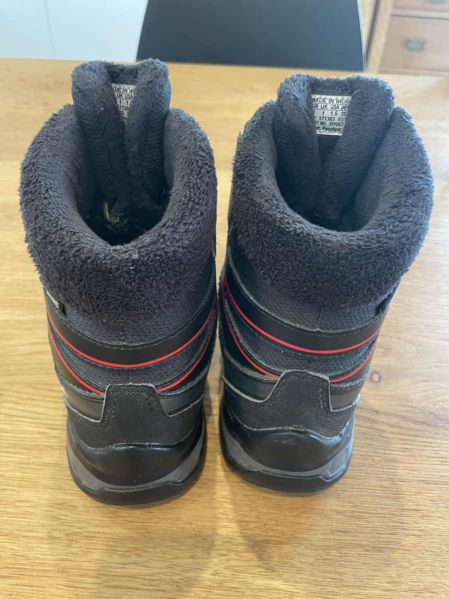 Scarpe per ragazzi: Salomon winterschuhe gr. 33 – Usato da Recherswil venduto da grafics 2