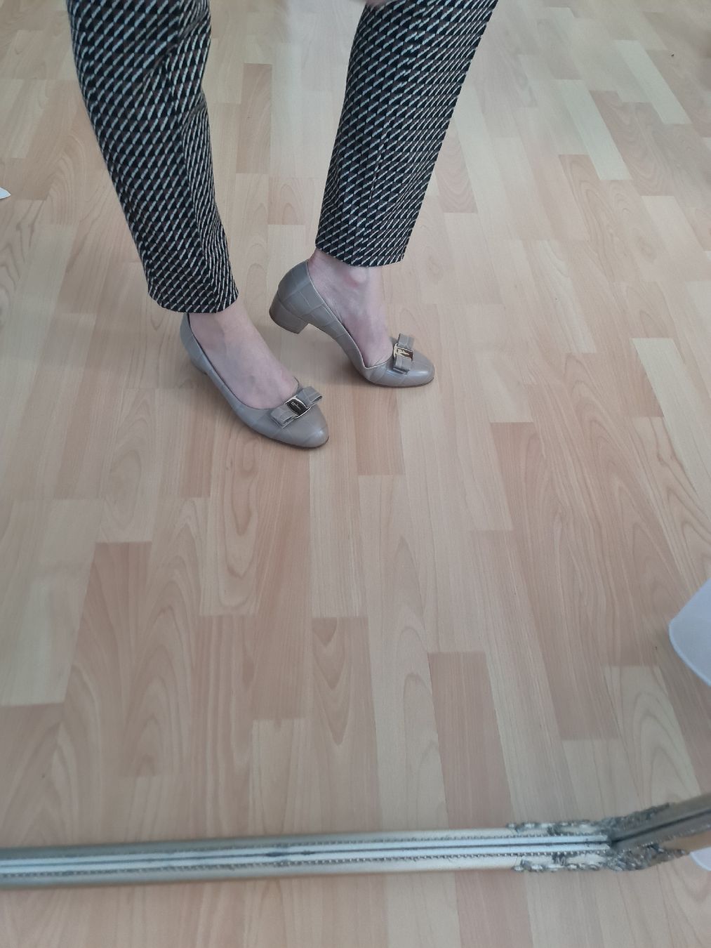 Salvatore Ferragamo Scarpe da donna: Elegante Ferragamo Pumps, Gr. 38, beige – Nuovo (secondo la descrizione) da Ibach venduto da ole_6whn 2