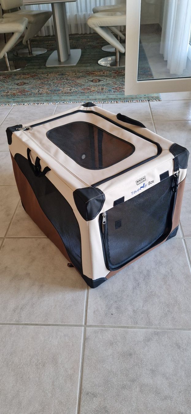 Käfige, Transport & Sicherheit: Hunde-Transportbox – Gebraucht aus Dällikon von SuggiBandit 1