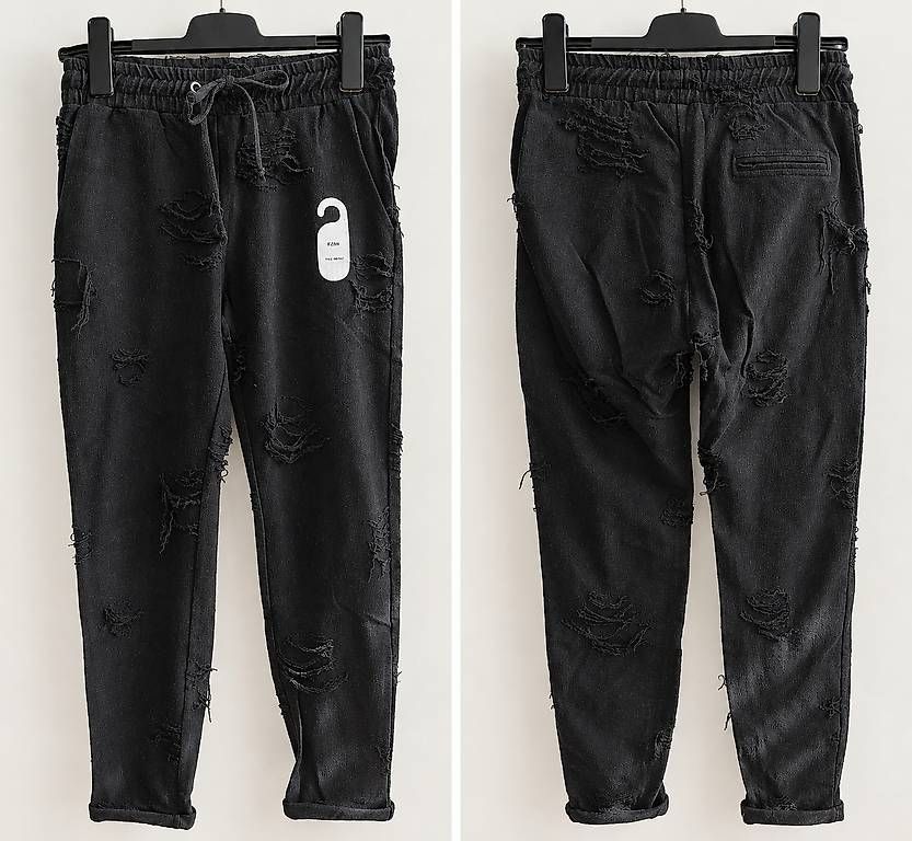 Pantalons: Pantaloni – D'occasion à Davesco-Soragno par Mia_sii
