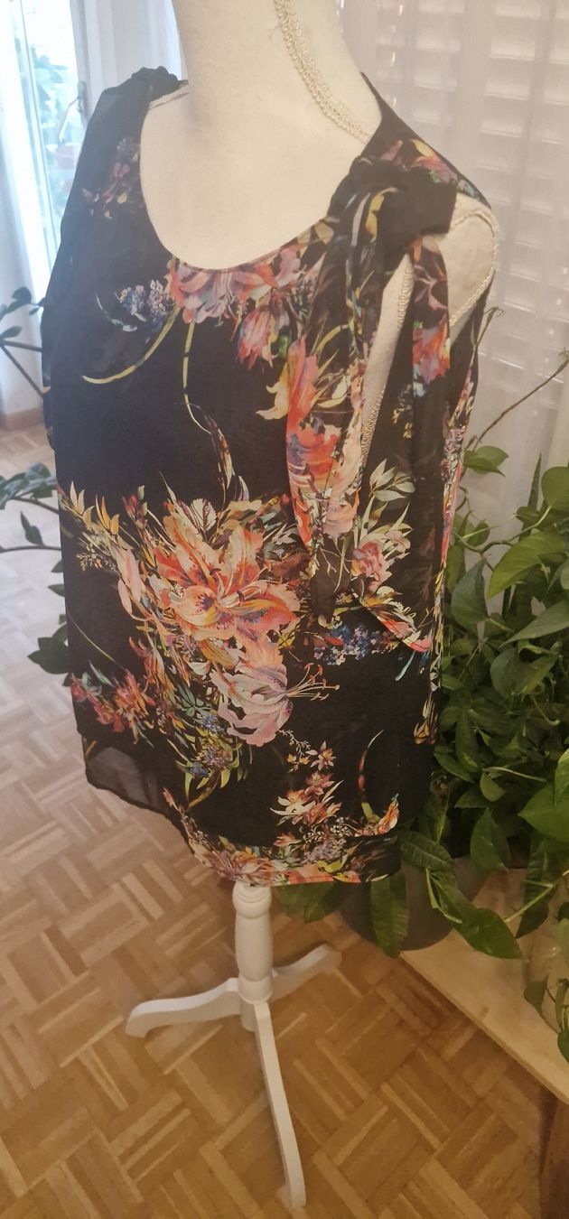 Monari Camicette: Monari Bluse Gr 42 – Usato da St. Gallen venduto da mania03 1