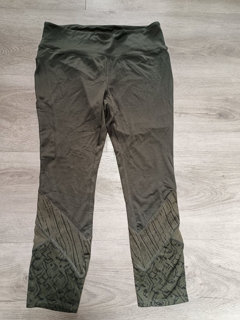 Leggings: Leggins Sommerhose 40 neu – Nuovo (secondo la descrizione) da Bätterkinden venduto da Elefantenzoo
