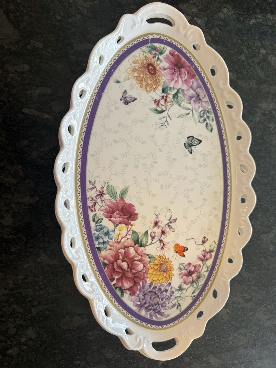 Servierplatten: Tablett Blumen – Gebraucht aus Horgen von smaally