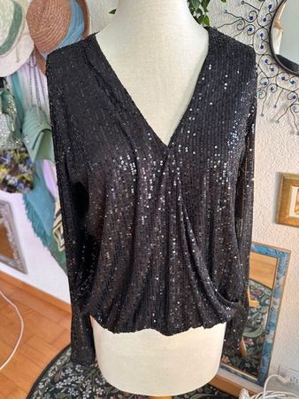 *:• ★Schwarze Pailletten Bluse *:• ★ 40