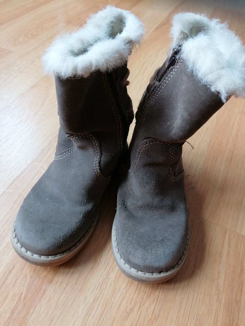 Scarpe per ragazze: Stiefel gr 24/25 – Usato da Büttikon AG venduto da Amineah 2