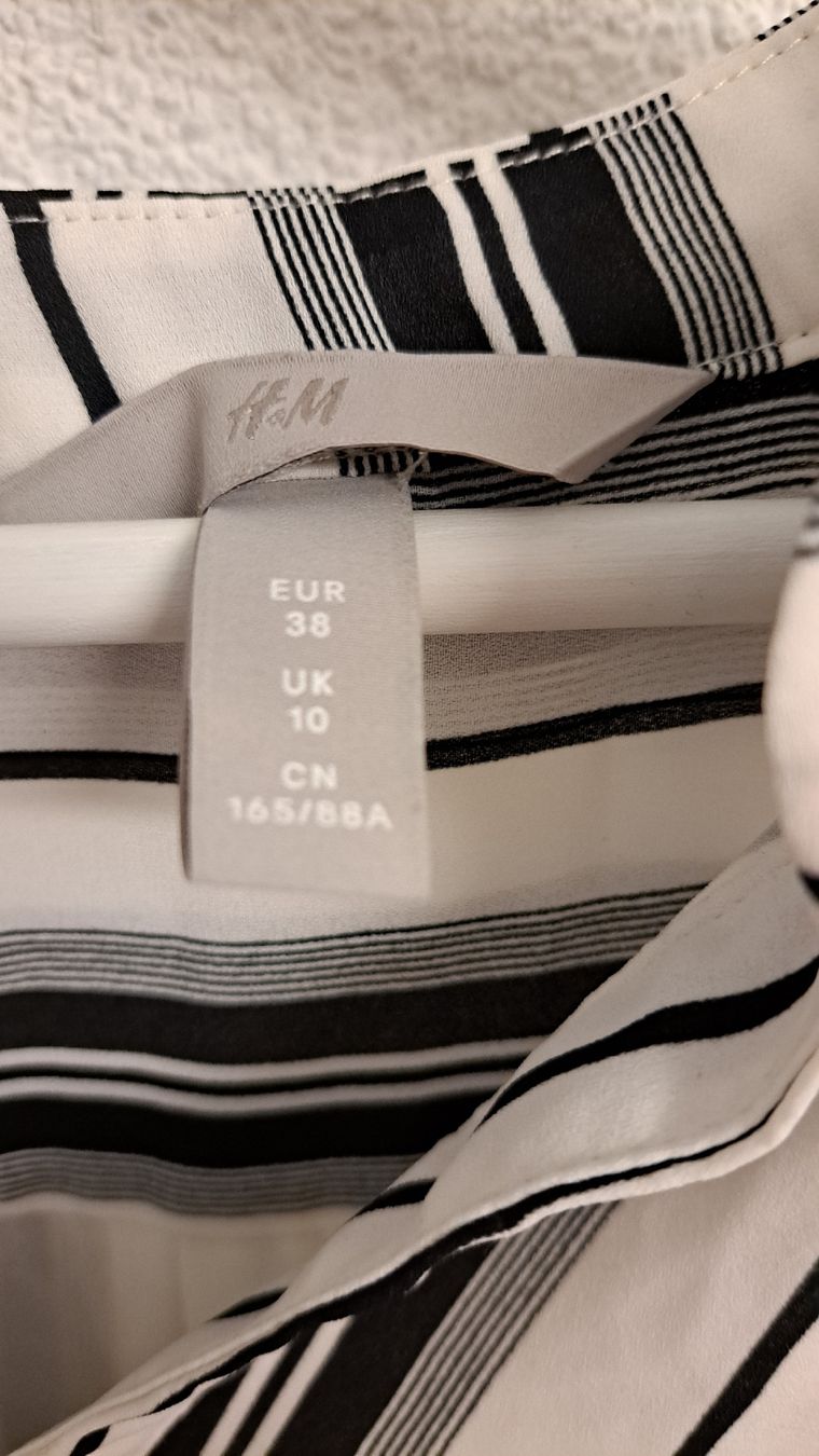 H&M Vestiti: Kleid schwarz weiss gestreift Gr. M – Nuovo (secondo la descrizione) da Winterthur venduto da Dream_of 2
