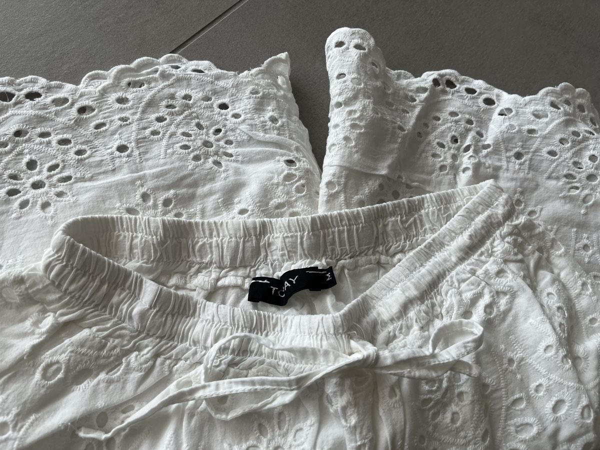 Pantaloni: Shorts Broderie weiss M neu – Nuovo (secondo la descrizione) da Birrwil venduto da vanyboo 2